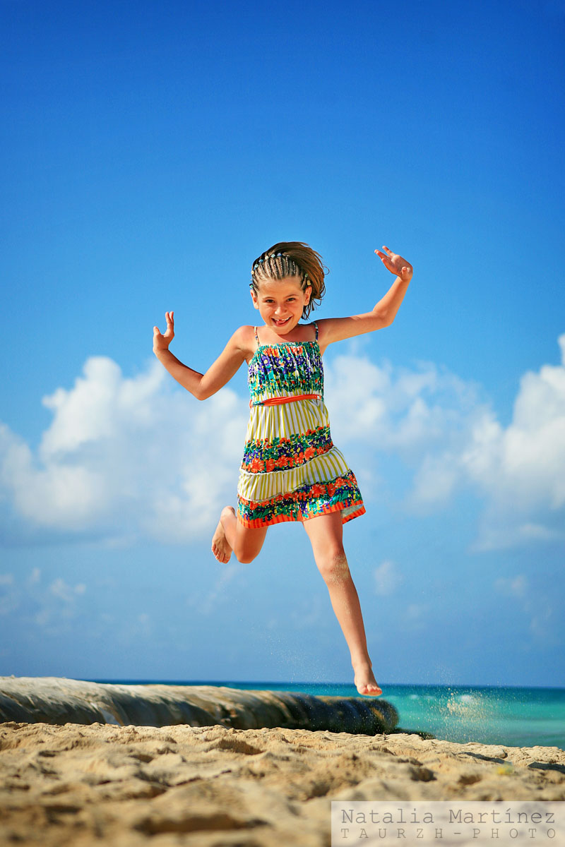 06_playadelcarmen_sesionfamiliar_familyshoot_kids_rivieramaya_kidsphotographer_fineartphoto