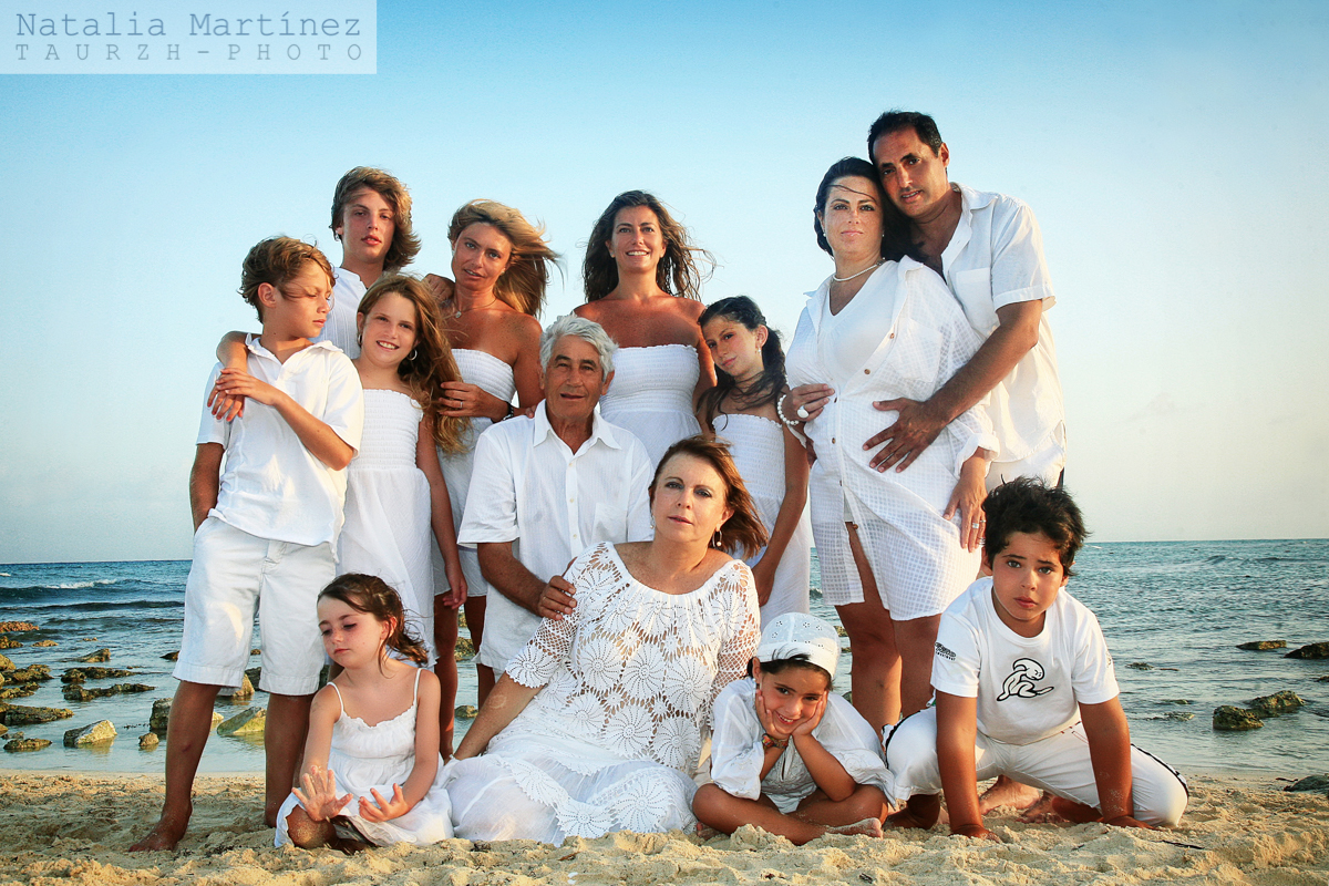 12_sesionfamiliarciudaddemexico_fotosfamiliaresplayadelcarmen_fotografociudaddemexico_fotografoplayadelcarmen_candidfamilyphotography_rivieramayaphotographer_playadelcarmenphotographer