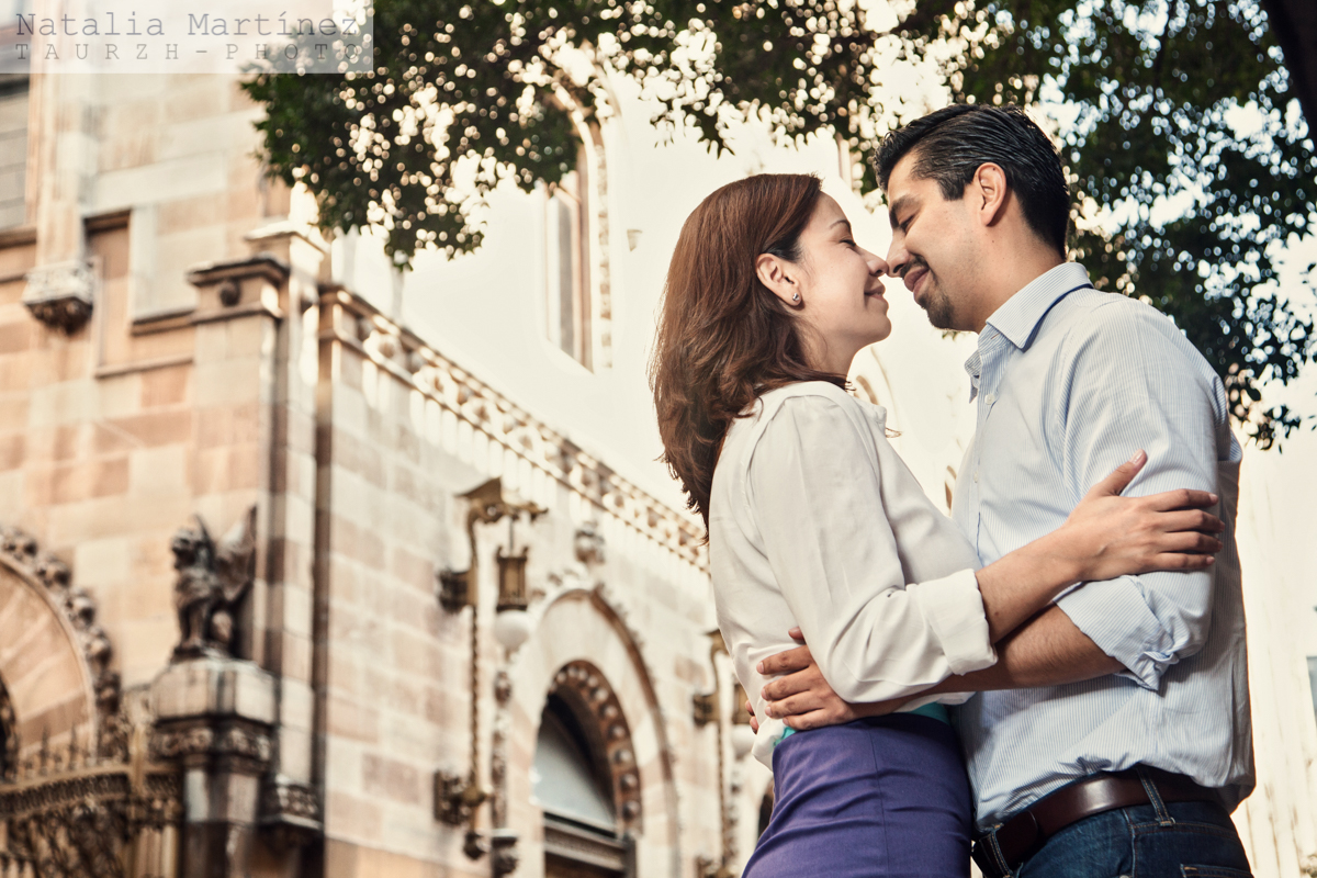 013_sesioncasual_cdmx_fotografocdmx_savethedate_bodascdmx_playadelcarmenphotographer_sesiondepareja_fotosdenovios_engagementsession_mexicanwedding_mexicocityphotographer