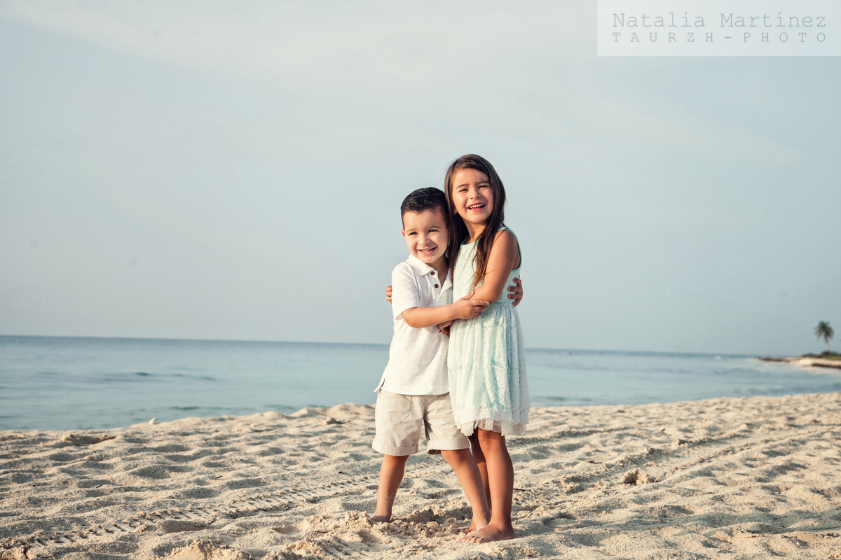 fotografo playa del carmen, fotografia de niños, estudio fotografico, Sesion familiar playa del carmen, fotografo profesional, Fotógrafa de niños, Fotos familiares, Fotógrafo Ciudad de México, Fotógrafo Playa del Carmen, fotografo, kids, playa del carmen, riviera maya, family shooting, candid photographer, candid photography, sesion de fotos ciudad de mexico, fotografia de bebes, recien nacido, playa del carmen beach club