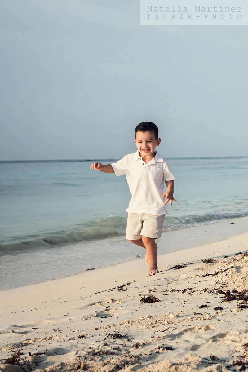 002_fotografocdmx_fotografoplayadelcarmen_mexicocityphotographer_fotosmaternidad_Fotos_Playa_RivieraMaya_Photographer_kids_Fotos_FamilyPhotos_RivieraMaya_Photographer_PlayadelCarmen