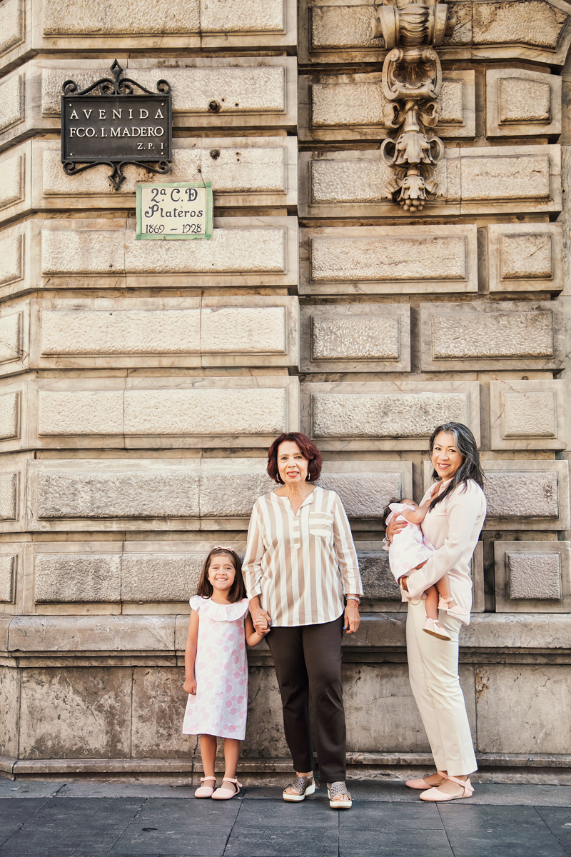 009_sesiónfamiliarcdmx_FotografoCdMX_mexicocitylocalphotographer_couplephotoshoot_mexicocityphotographer_flytographermexicocity_sesiondematernidad_mexicocityphotoshoot_shootmytravelmexicocity_