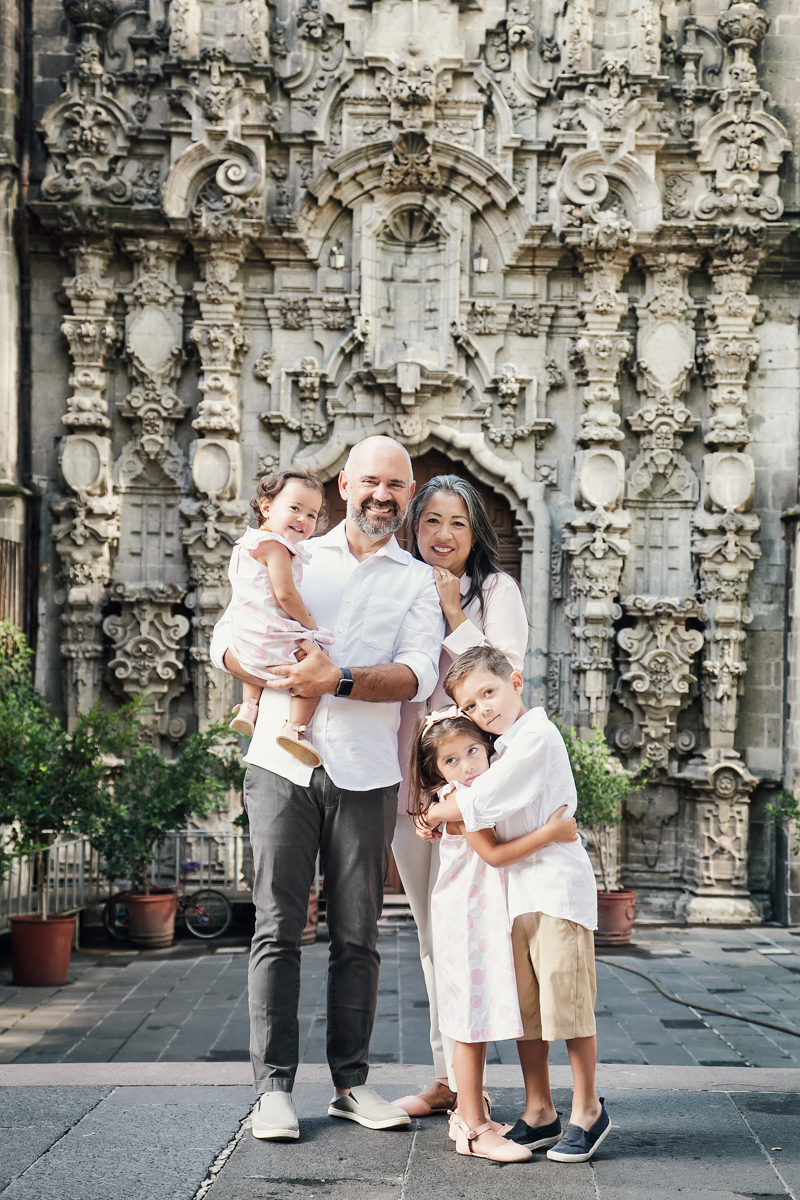 010_sesiónfamiliarcdmx_FotografoCdMX_mexicocitylocalphotographer_couplephotoshoot_mexicocityphotographer_flytographermexicocity_sesiondematernidad_mexicocityphotoshoot_shootmytravelmexicocity_