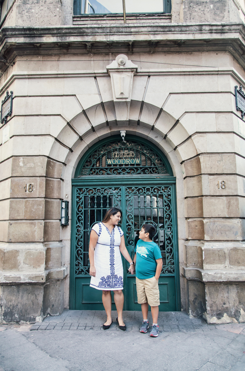 016_fotografocdmx_sesiónfamiliarcdmx_mexicocitylocalphotographer_couplephotoshoot_mexicocityphotographer_flytographermexicocity_sesiondematernidad_mexicocityphotoshoot_shootmytravelmexicocity