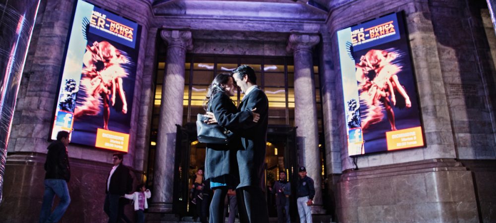 Sesión fotográfica de compromiso en Bellas Artes